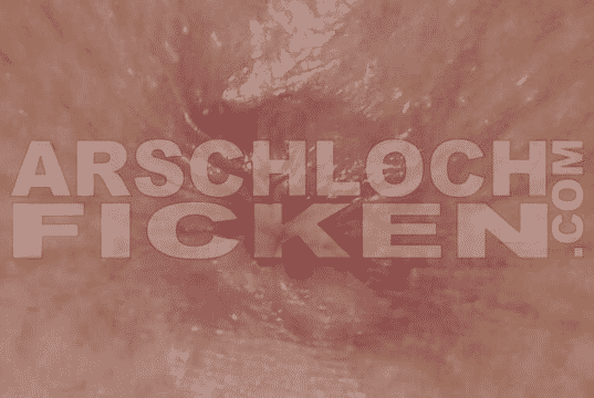 Magst du mir ins Arschloch pissen?
